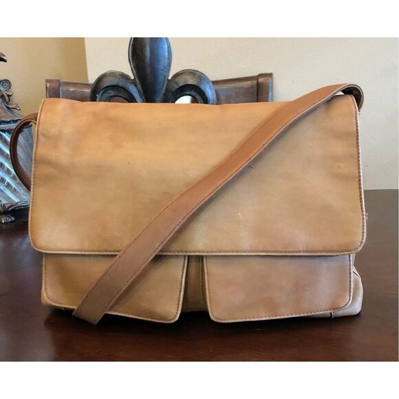 ST. JOHN’S BAY - Brown Smooth Leather Saddle-Bag-Style Crossbody/Shoulder Bag - Picture 2 of 16